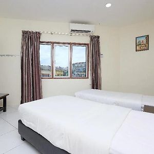 Bilik superior bertiga